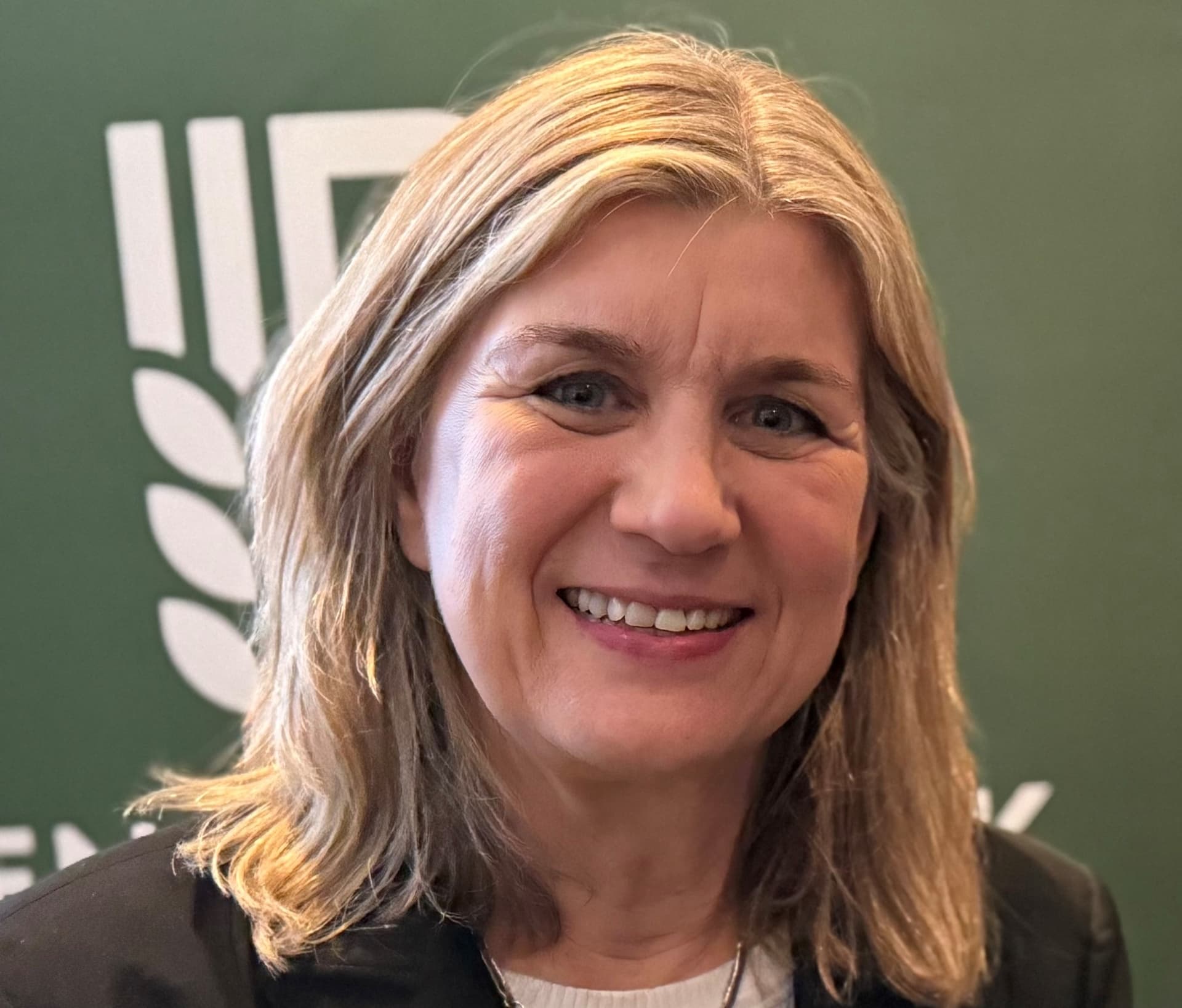 Leggur grunn að Stofnun atvinnuveganna