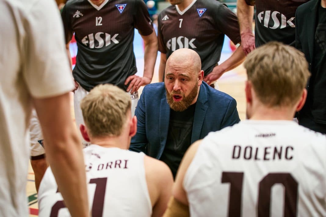 Stólarnir völtuðu yfir Skagamenn