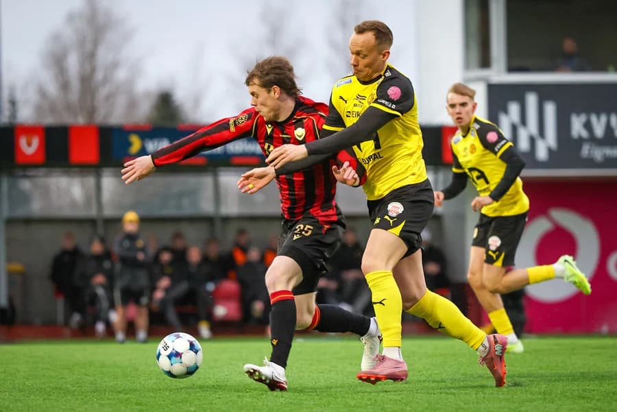 Skagamenn steinlágu fyrir Víkingi R