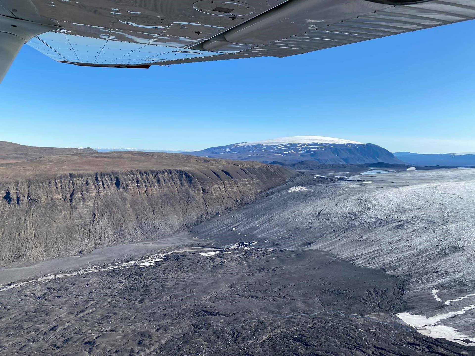 Jörð skalf undir vestanverðum Langjökli