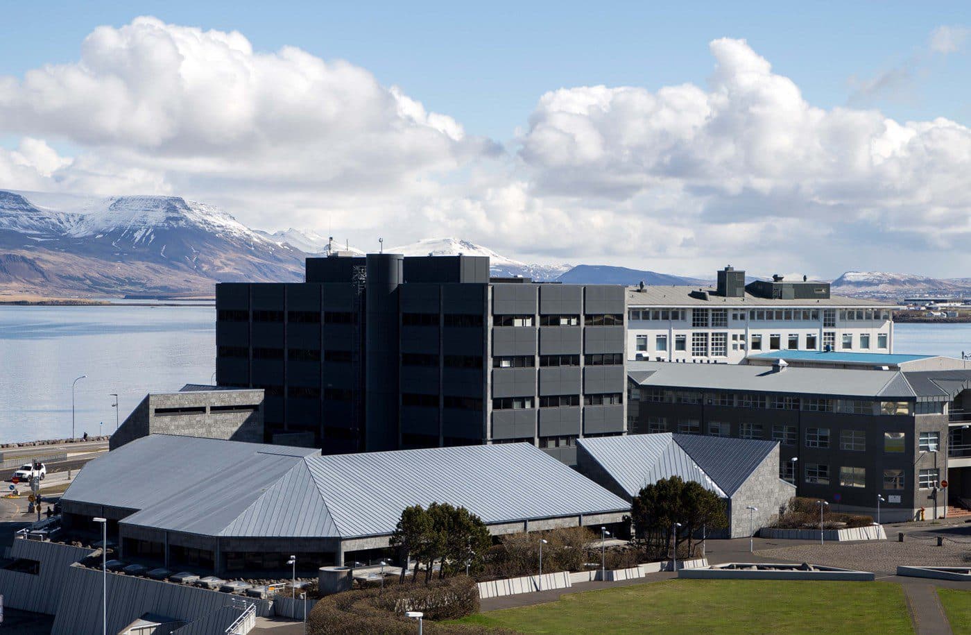 Stýrivextir lækkaðir um 25 punkta