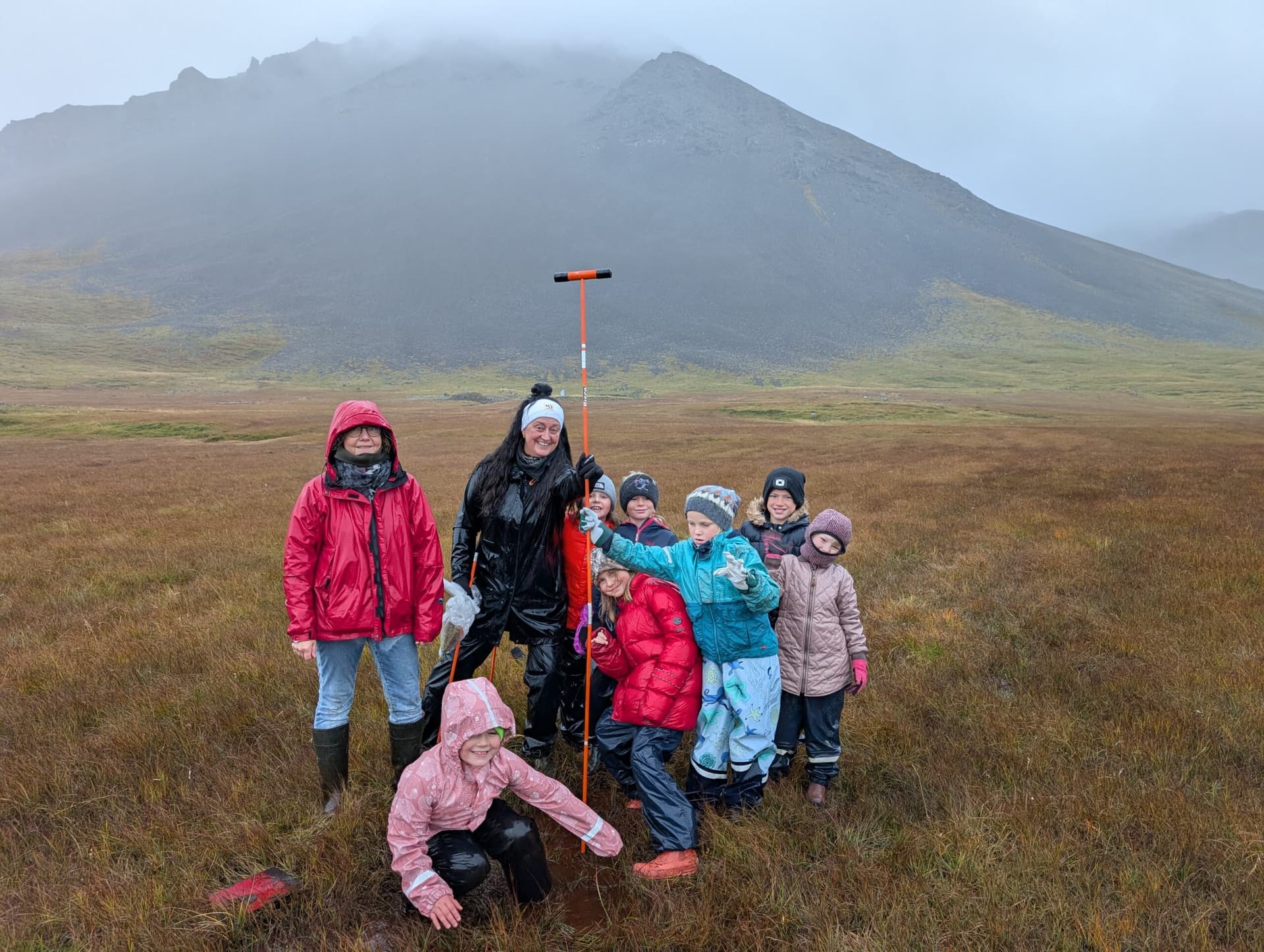Mýrarprjónn notaður til að kenna börnum náttúrufræði