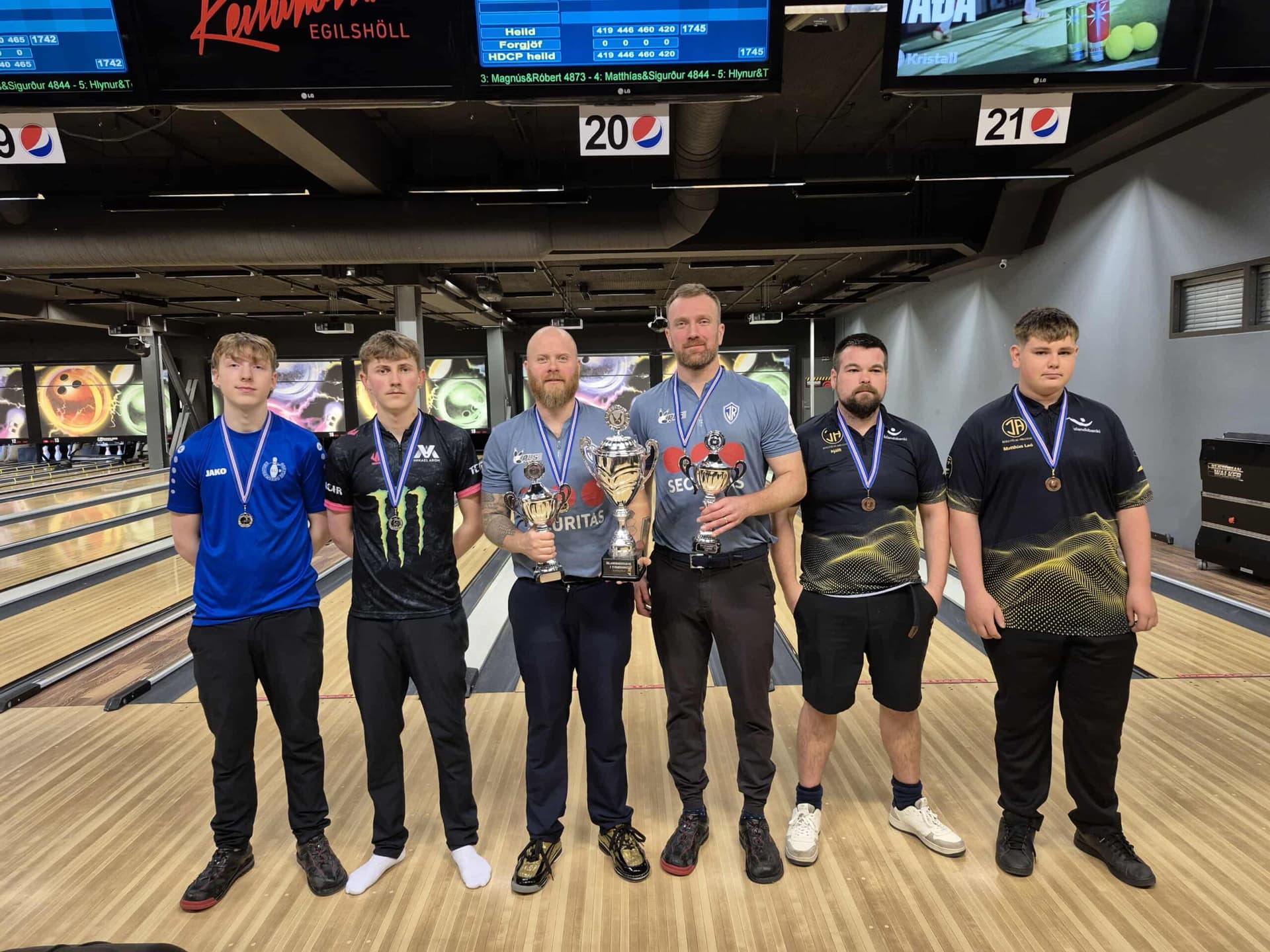 Skagamenn ofarlega í tvímenningi í keilu