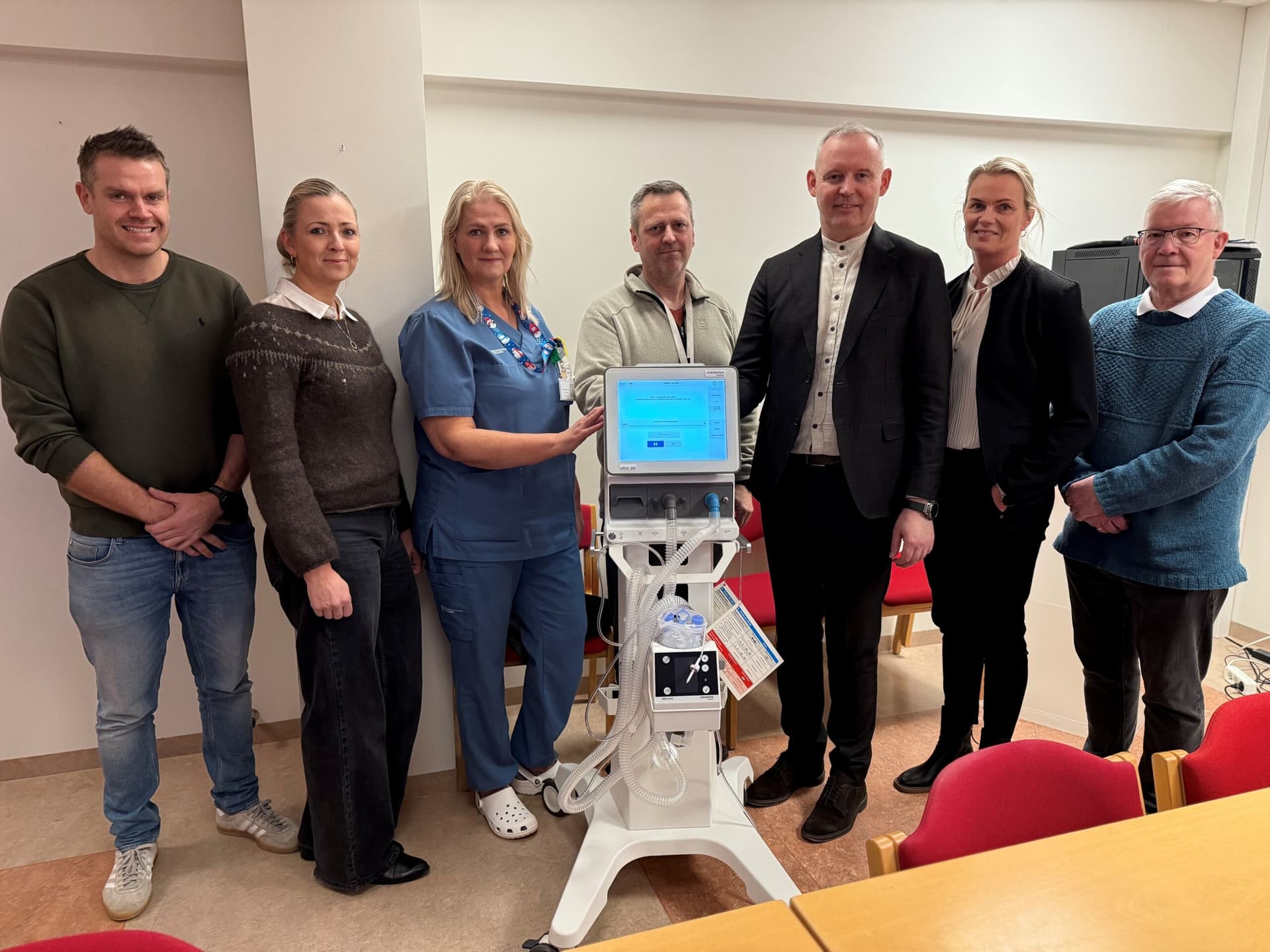 Hollvinasamtök HVE færðu sjúkrahúsinu PiPAP tæki