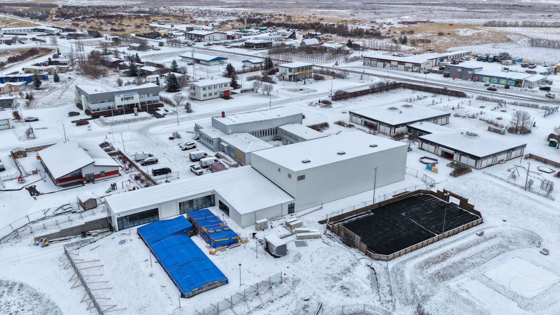 Nú styttist í vígslu á íþróttamannvirkjum í Búðardal