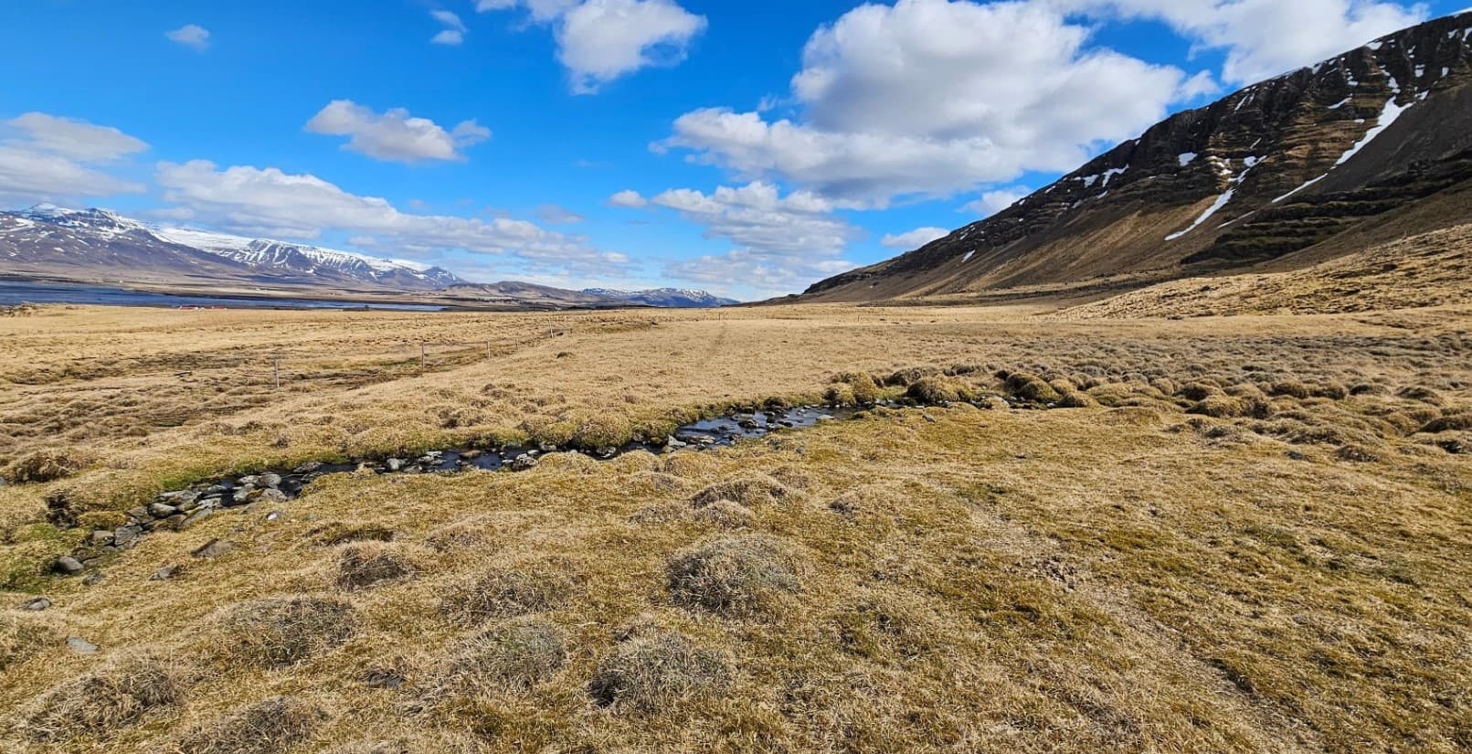 Samið um neysluvatnsrannsóknir í norðurhlíðum Akrafjalls