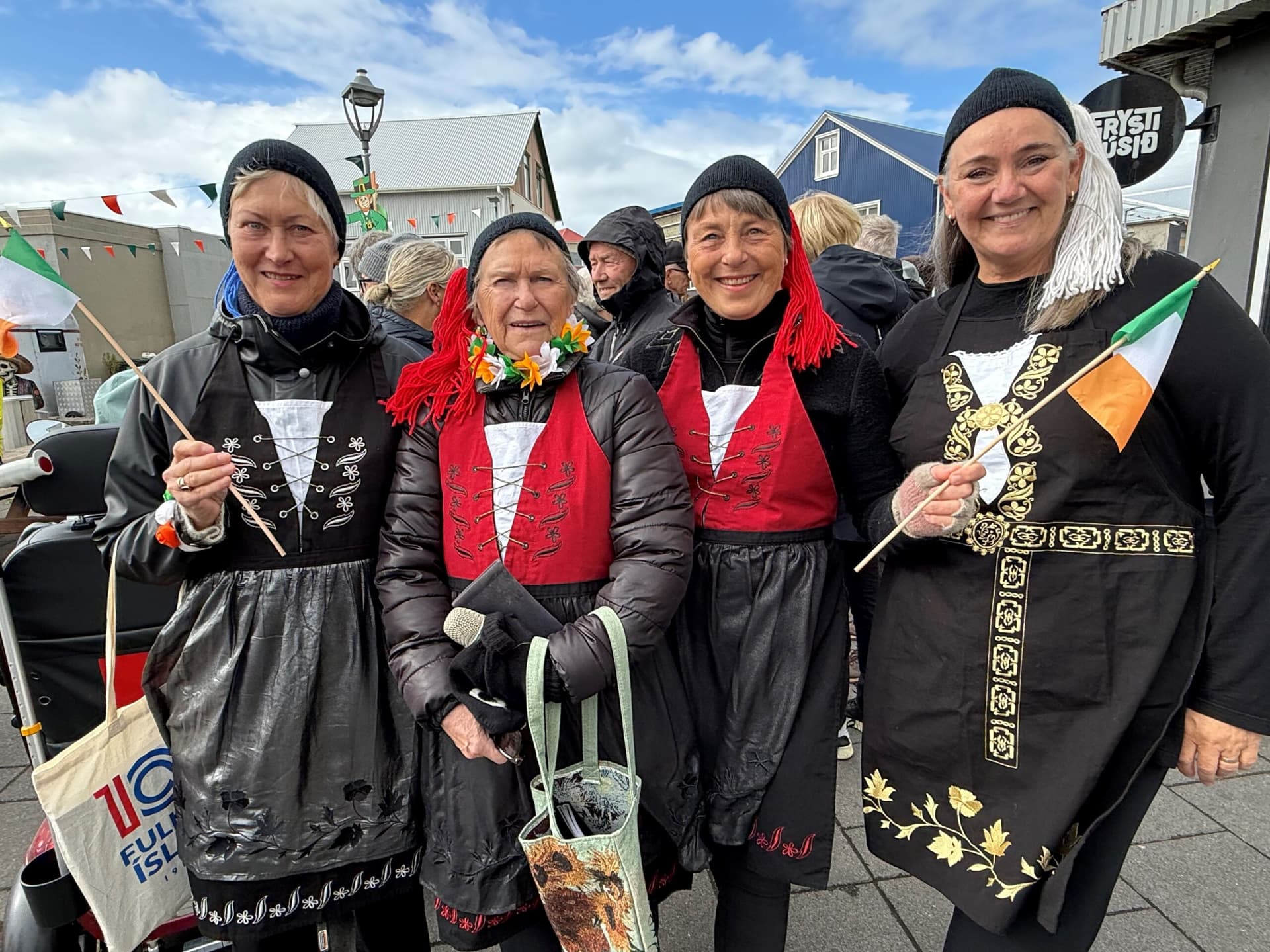Íþróttasagan rifjuð upp á göngu um Akranes