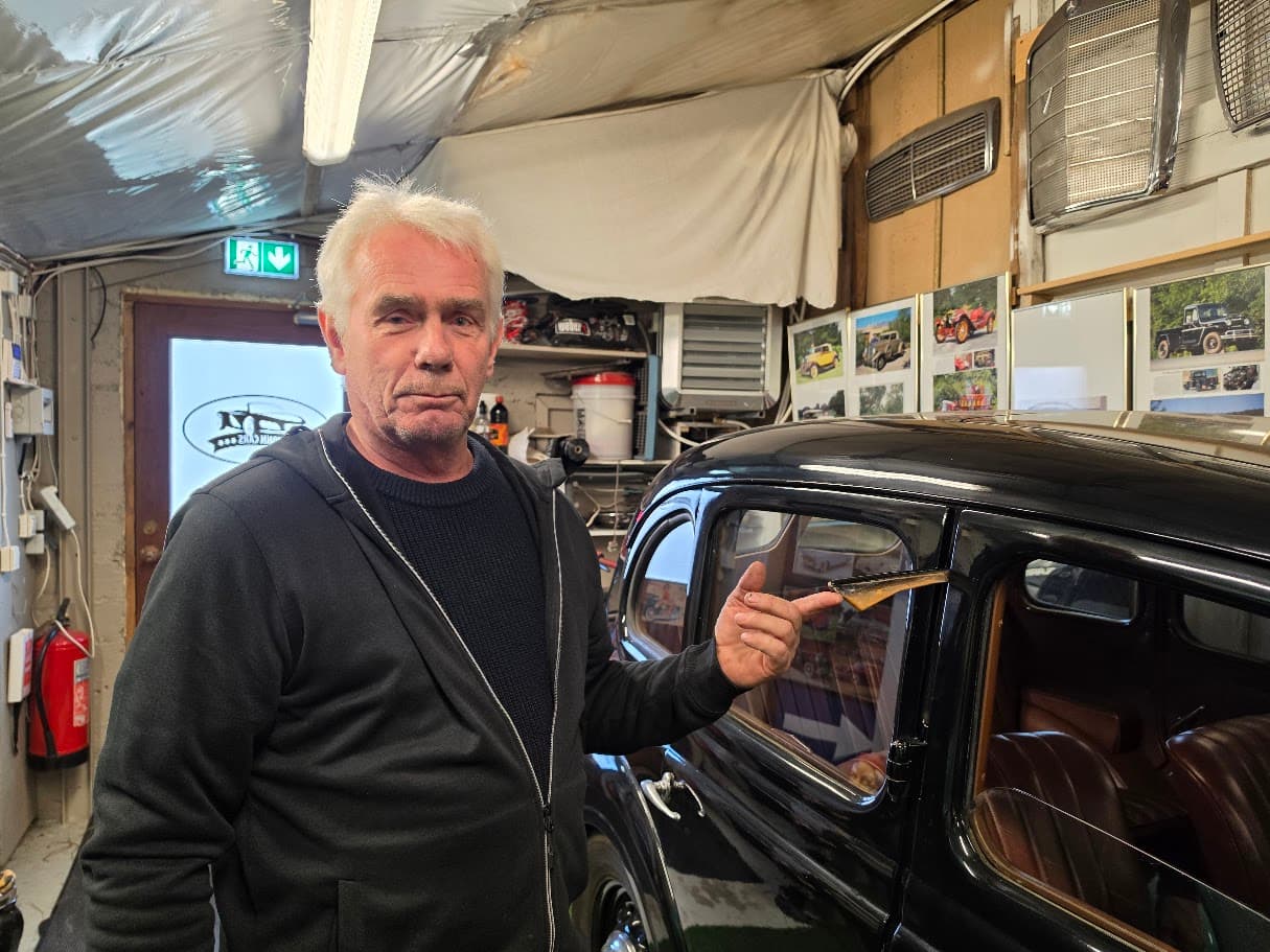 Hefur gert upp á þriðja tug fornbíla og komið sér upp einstöku safni – myndasyrpa